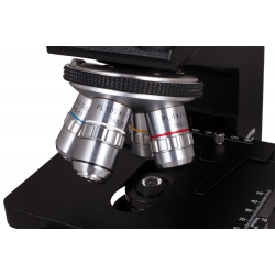 Trójokularowy mikroskop cyfrowy Levenhuk D870T 8M